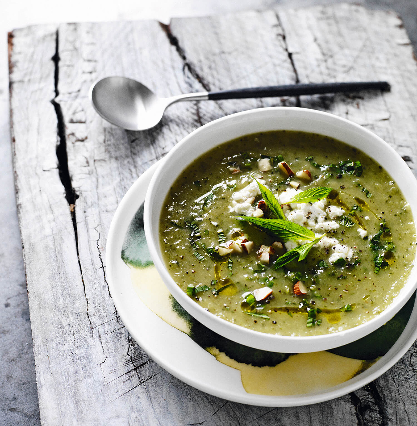 Zucchini and mint soup