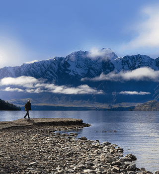 breathtaking views and mountains in new zealand