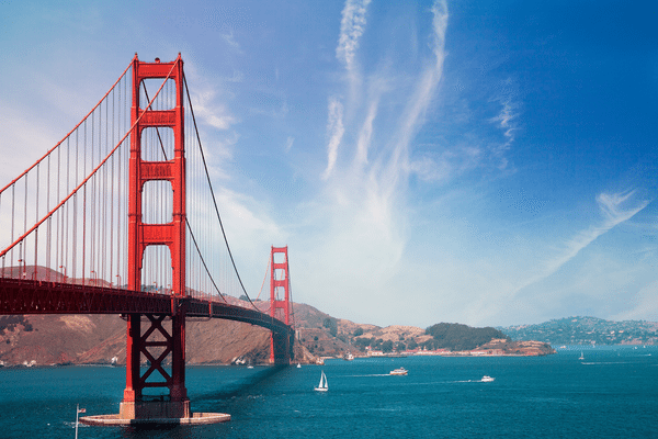 Golden gate bridge san francisco sunny day