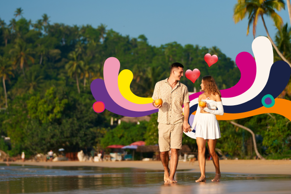 travel couple on the beach